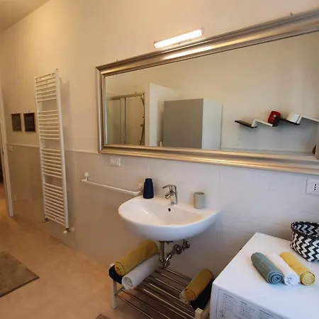 Apartmán Centro A 10 Min - Quartiere Tranquillo - Ristrutturato - Chocomint *