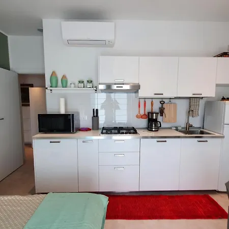 Centro A 10 Min - Quartiere Tranquillo - Ristrutturato - Chocomint *