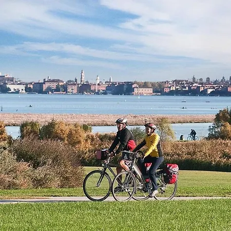 Centro A 10 Min - Quartiere Tranquillo - Ristrutturato - Chocomint Apartment